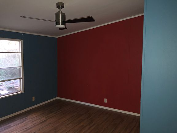 5th image of 120 Newcastle Dr