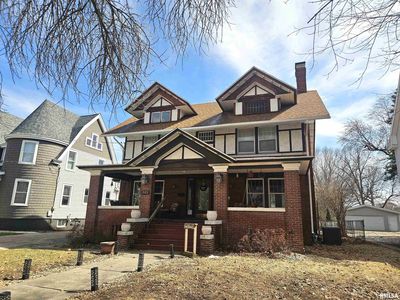 945 N Broad St, Galesburg, IL, 61401
