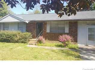 107 Ault Rd, Hopkins, SC 29061