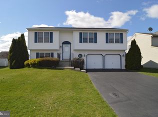 4520 Green Tree Rd, Reading, PA 19606