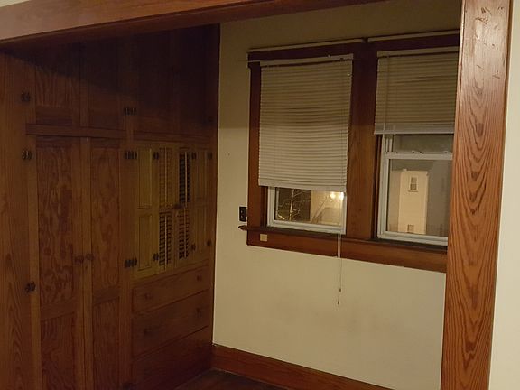 4th image of 276 N West St