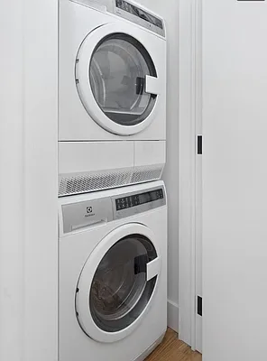 Rented by Compass | media 18