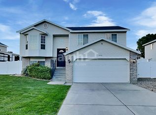 5976 S Stone Flower Way, Salt Lake City, UT 84118