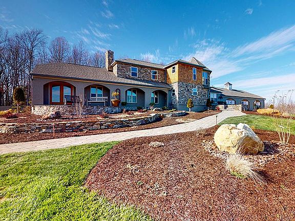 2nd image of 208 Tower Ln
