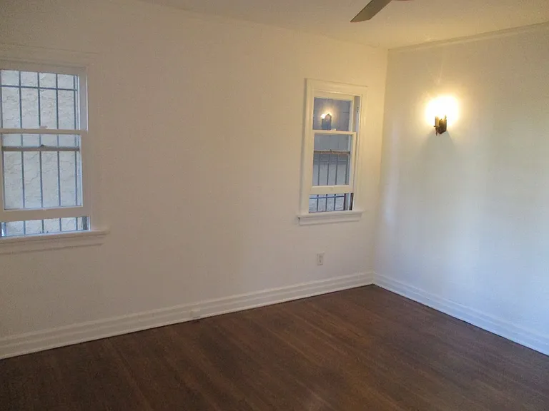 1086 88 Redondo Boulevard 5265 Edgewood Pl — Photo 20