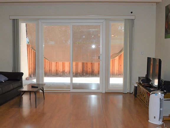 2nd image of 10415 Mary Ave