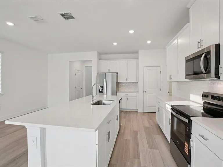 1769 Archer Dr — Photo 4