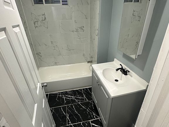 4th image of 794 Bergen St #1F
