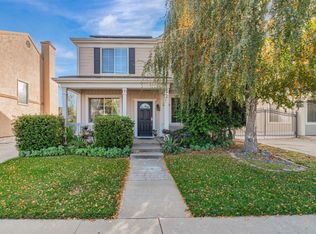 1090 Claremont Dr, Brentwood, CA