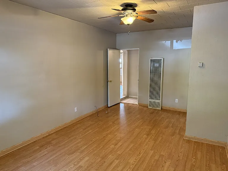 412 Laguayra Dr NE — Photo 14