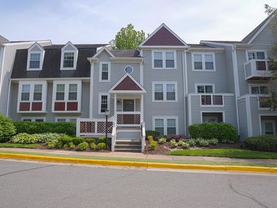 12940 Grays Pointe Rd #B, Fairfax, VA, 22033