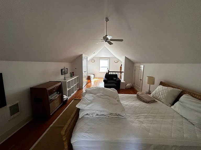 1514 SE Claybourne St — Photo 28