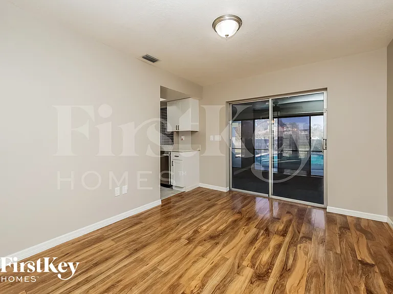 2144 Pellam Blvd — Photo 4