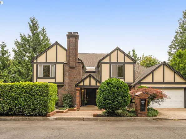 2636 SW 64th Pl, Portland, OR 97225
