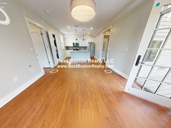 384 Harvard St, Cambridge, MA 02138