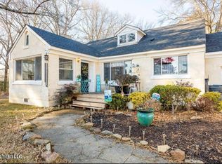 1114 W Oak Grove Rd, Hernando, MS 38632