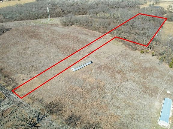 2nd image of 2 Gray Bottom Rd