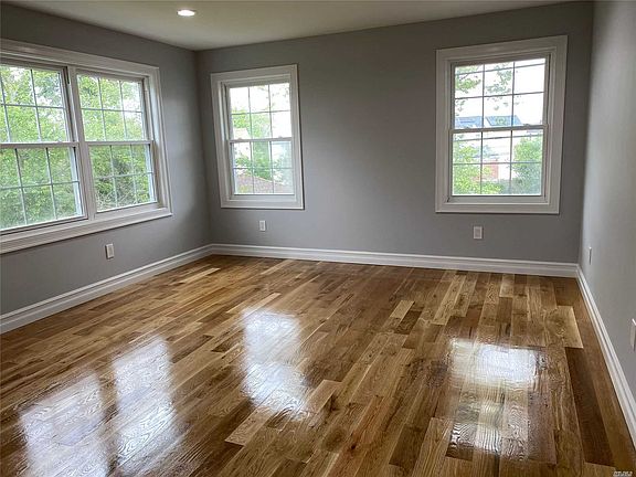 3rd image of 5 Jackson Ave