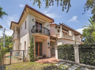 2727 NE 20th Ct, Fort Lauderdale, FL 33305