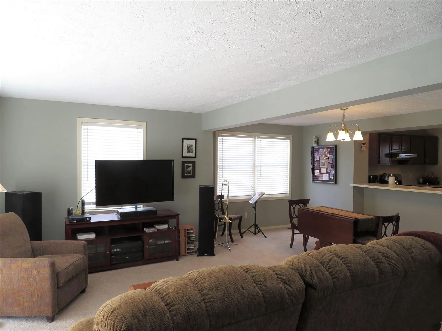 2315 E Winding Brook Ct photo 1