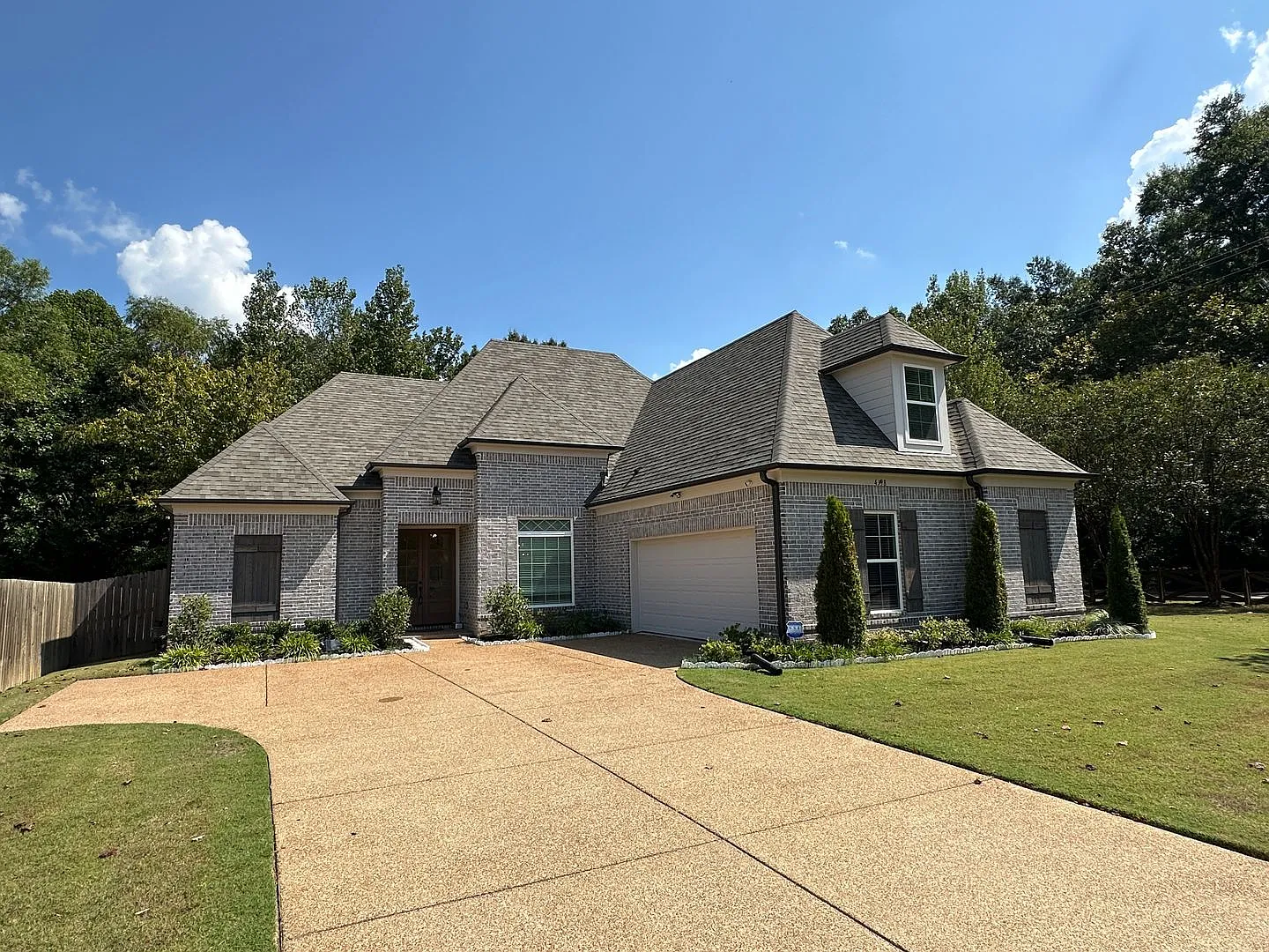 4 BR/ 3 BA Bartlett Home Available NOW! — Photo 1