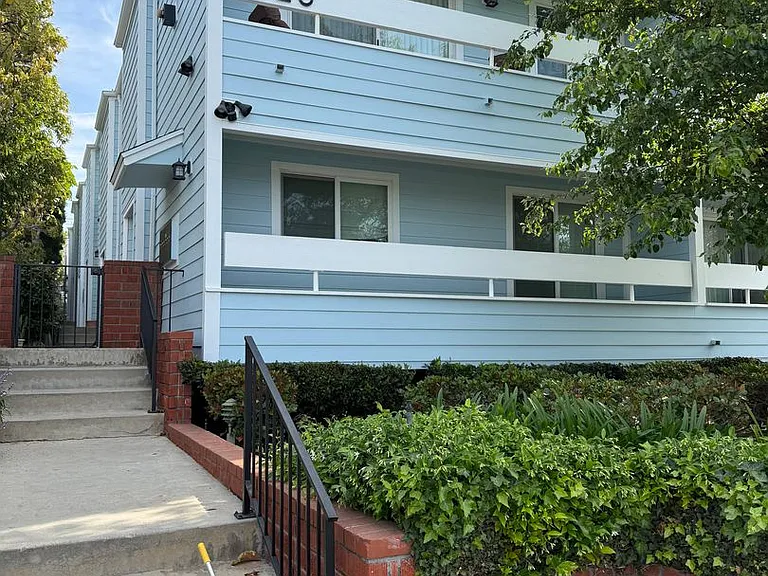 1823 11th St #5 — Photo 20