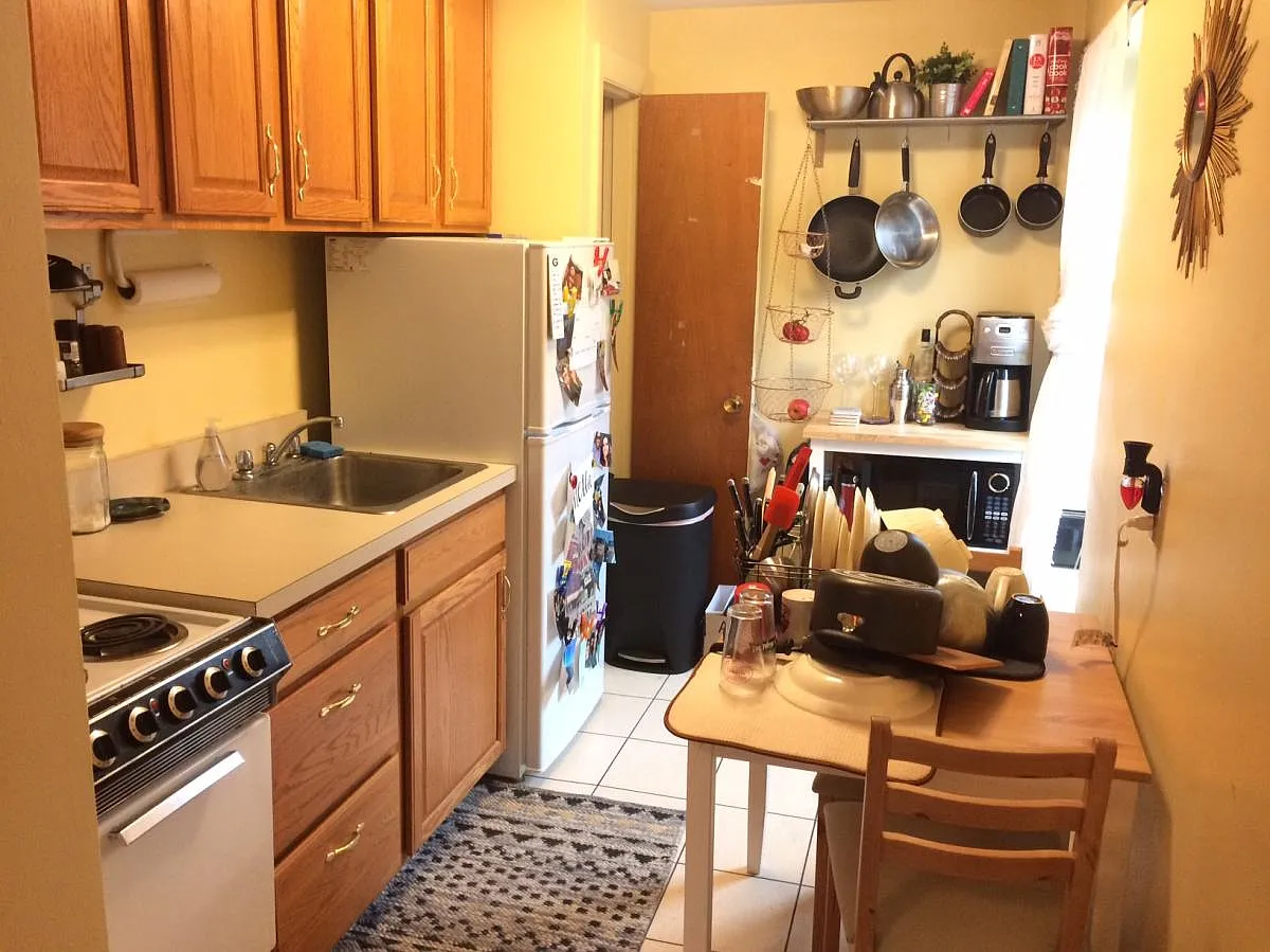 Studio, $2,000 — Photo 2