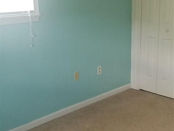 5th image of 512 Worthington Pl