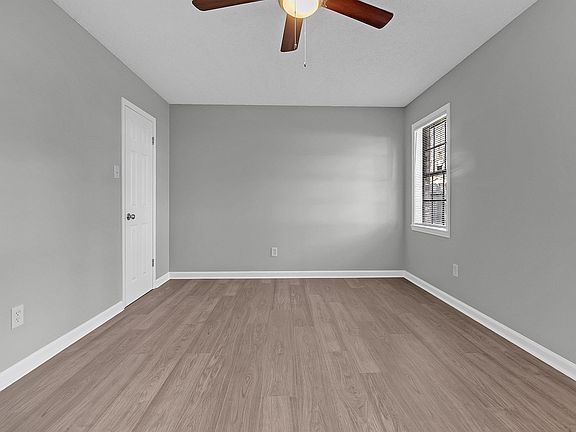 5th image of 5740 Willow Springs Dr