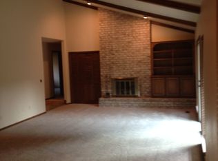 3814 Red Oaks Dr, Norman, OK 73072