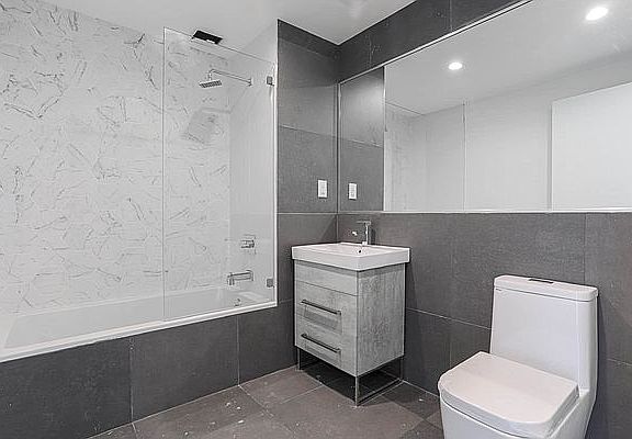 5th image of 662 E New York Ave #4F