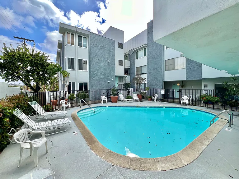 1907 Robinson Ave #3001 — Photo 19