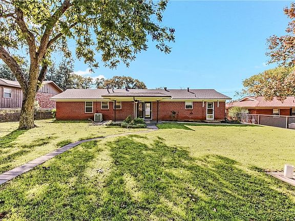 4th image of 7005 Marilyn Ln