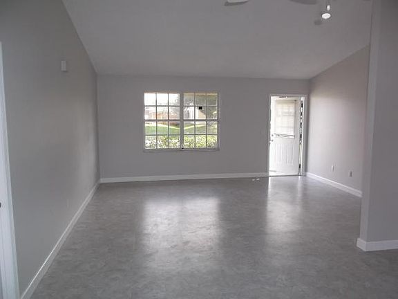 5th image of 3416 SE Bevil Ave