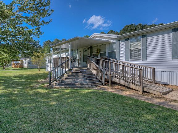3rd image of 8384 Sophie Ln