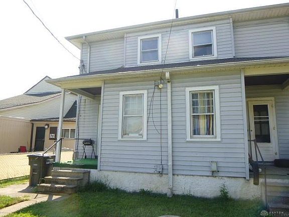 2nd image of 2825 E 3rd St