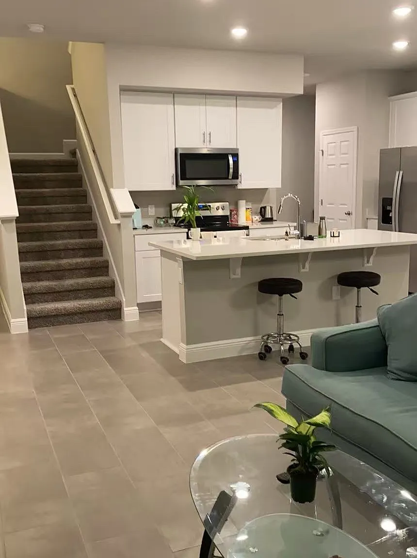 3 bed, 2.5 bath, 1700 sqft, $1,500 — Photo 4