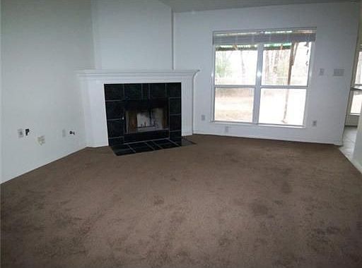 2nd image of 2302 Hardwood Dr