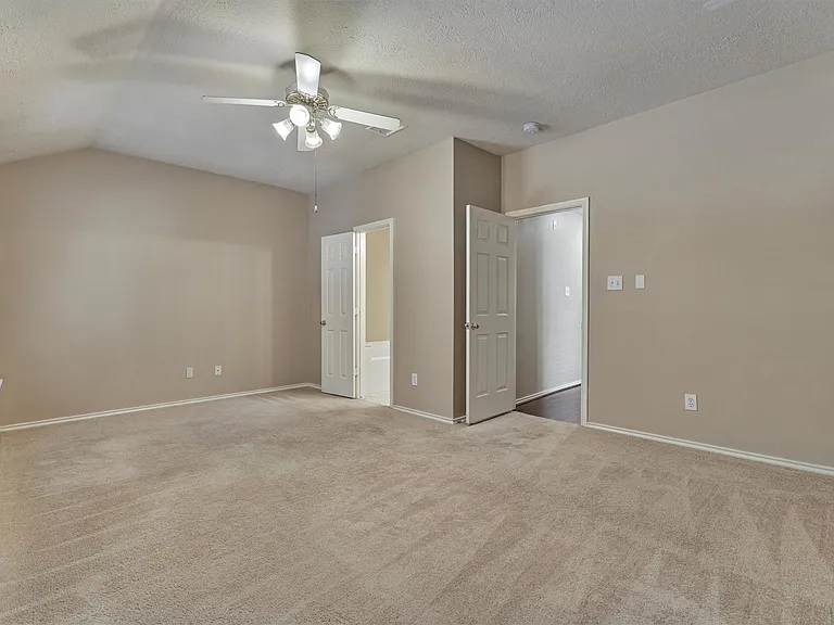 231 Blushwood Pl — Photo 18