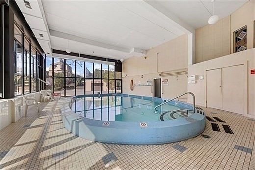 4th image of 51 Melrose St APT 4D