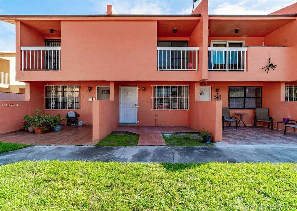 1st image of 11351 SW 1st St APT 302