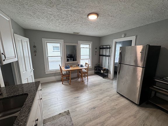 4th image of 2111 Dowd Ave APT 3