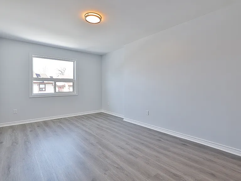 207 Scarborough Golf Club Rd — Photo 36