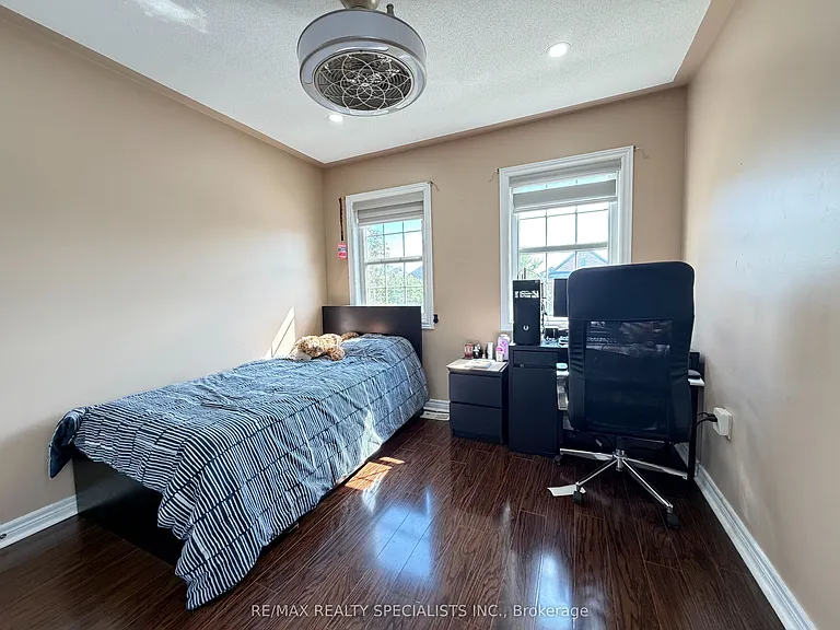 214 McCready Dr — Photo 38