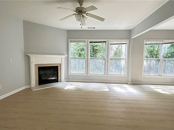 4th image of 2468 Worrall Hill Way