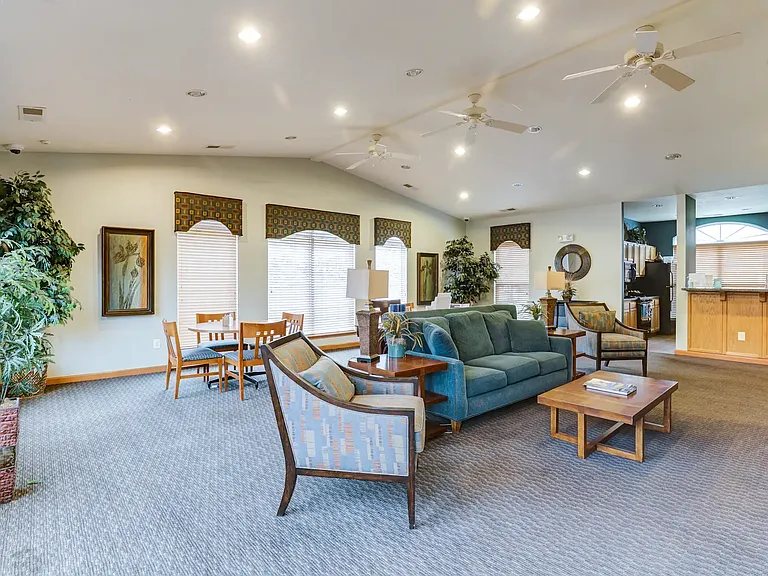 Forest Ridge — Photo 11