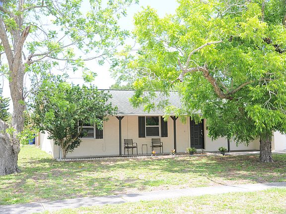 2nd image of 1010 S Betty Ln