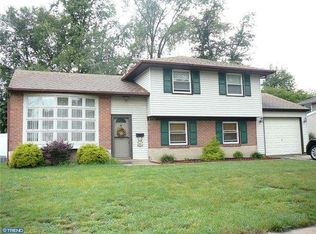 124 Meadow Lark Rd, Stratford, NJ 08084