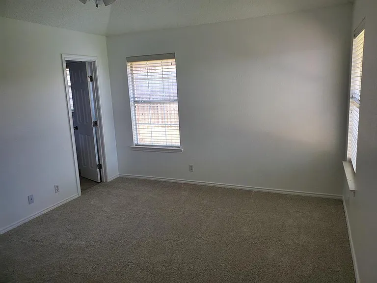 5104 Rainbow Rd #A — Photo 6