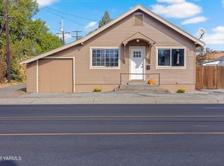 1105 W Nob Hill Blvd, Yakima, WA 98902
